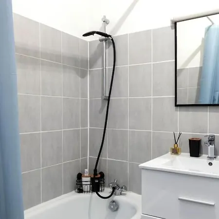 La Halte Troyenne - Gare - Parking - Confort & Cosy - Rent Immo
